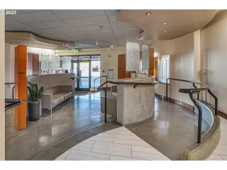 Photo #3: 23237910 Listing