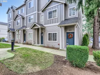 More Details about MLS # 23238096 : 10395 SW RIDGEPATH LN