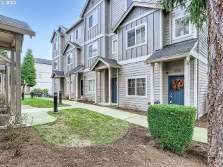 Photo #2: 23238096 Listing 