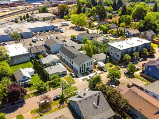 Photo #2: 23238673 Listing 