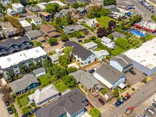 Photo #4: 23238673 Listing 