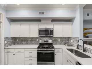 Photo #1: 23238735 Listing 