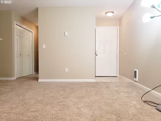 Photo #4: 23239712 Listing 