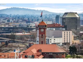 Photo #1: 23241313 Listing