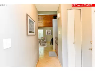 Photo #2: 23243207 Listing