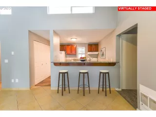 Photo #4: 23243207 Listing