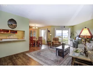 Photo #6: 23245588 Listing 