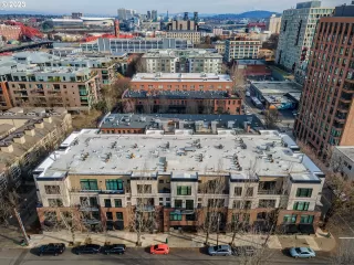 Photo #5: 23246459 Listing