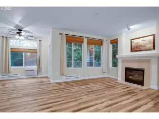 Photo #4: 23246505 Listing