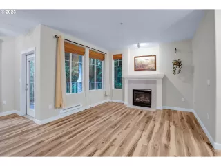 Photo #5: 23246505 Listing