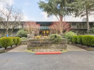 Photo #1: 23246604 Listing