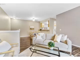 Photo #5: 23246623 Listing 