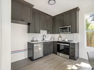 Photo #2: 23246867 Listing