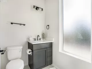 Photo #6: 23246867 Listing