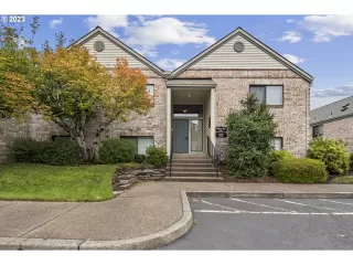 Photo #1: 23247178 Listing