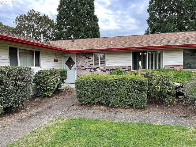 MLS: 23248135 Condo For Sale