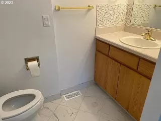 Photo #3: 23248135 Listing 