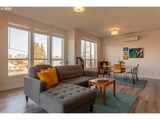 Photo #3: 23249897 Listing 