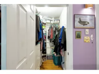 Photo #5: 23250382 Listing 