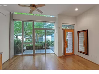 Photo #3: 23251600 Listing 