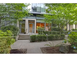 Photo #5: 23251600 Listing 