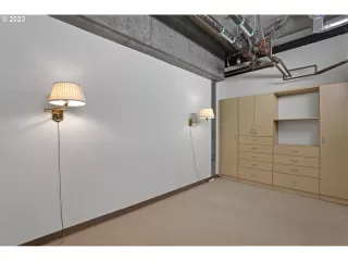 Photo #6: 23251600 Listing 