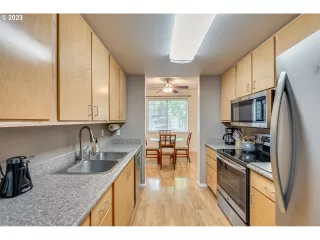 Photo #3: 23252346 Listing 