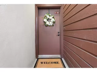 Photo #2: 232529892 Listing