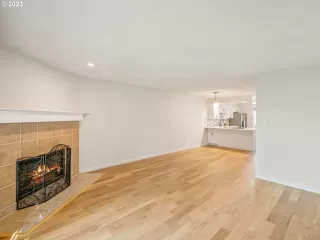 Photo #5: 23252997 Listing 