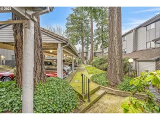 Photo #2: 23253265 Listing