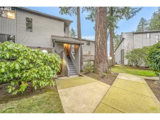 Photo #4: 23253265 Listing