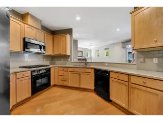 Photo #2: 23253808 Listing 