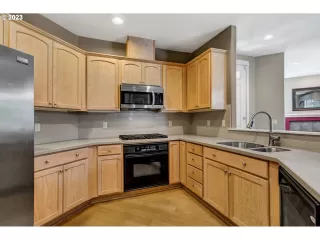 Photo #3: 23253808 Listing 