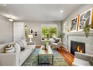 Photo #2: 23255127 Listing