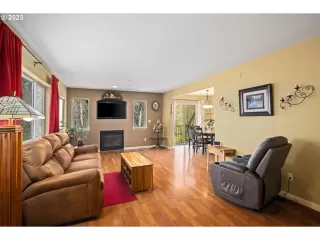 Photo #4: 23256280 Listing 