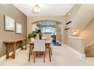 Photo #6: 23257188 Listing 