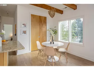 Photo #2: 23258098 Listing 