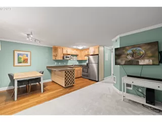 Photo #2: 23258659 Listing