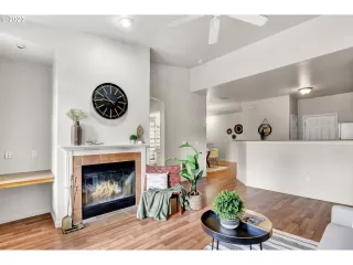 Photo #6: 23259210 Listing