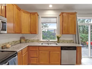 Photo #6: 23259249 Listing 