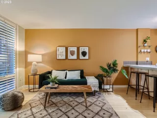 Photo #6: 23259323 Listing