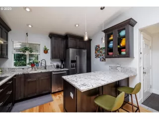 Photo #3: 23261549 Listing 