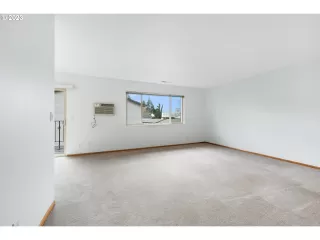 Photo #1: 23262661 Listing 