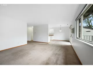 Photo #4: 23262661 Listing 