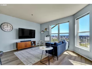 Photo #2: 23262687 Listing