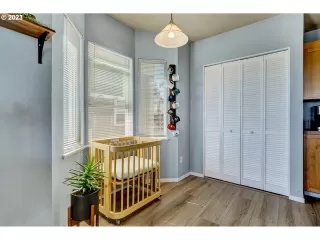 Photo #6: 23262687 Listing