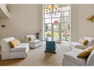 Photo #4: 23265075 Listing