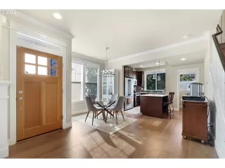 Photo #5: 23266766 Listing