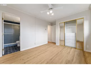 Photo #1: 23267091 Listing