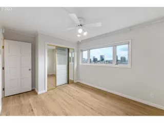 Photo #3: 23267091 Listing